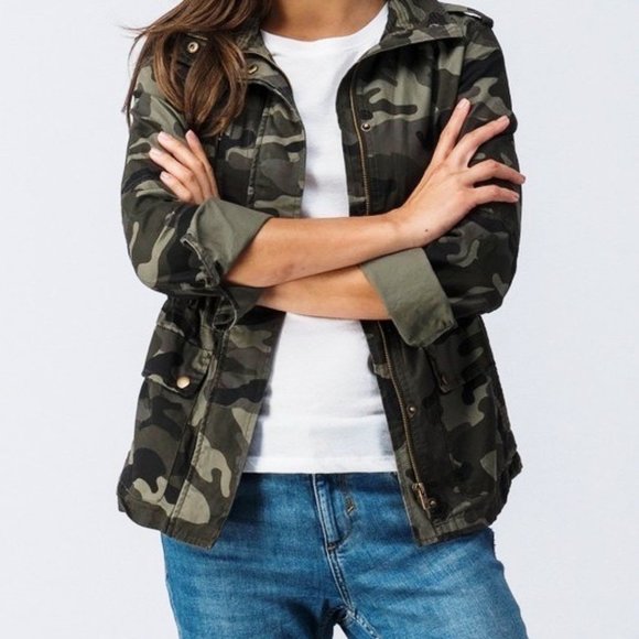 Camo Zip-up Button Down Jacket - Picture 2 of 6